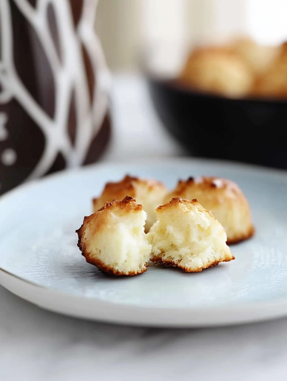 Rochers coco au lait concentré coupé