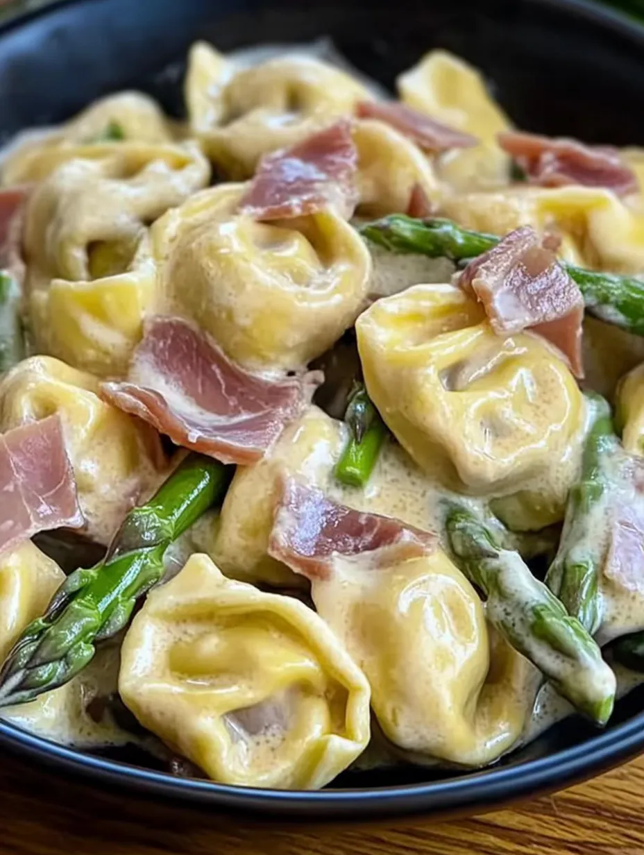 Recette rapide de tortellini avec sauce crémeuse et asperges vertes